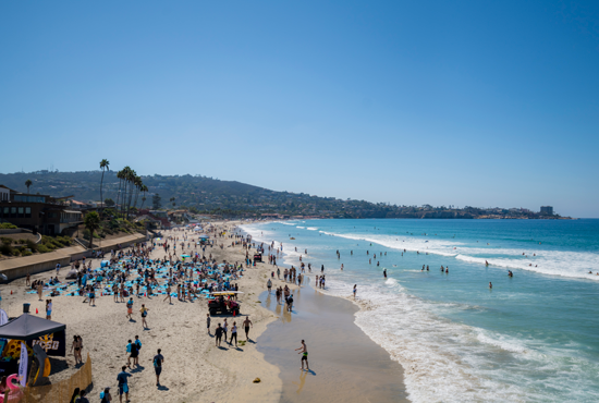 La Jolla Shores beach crowds